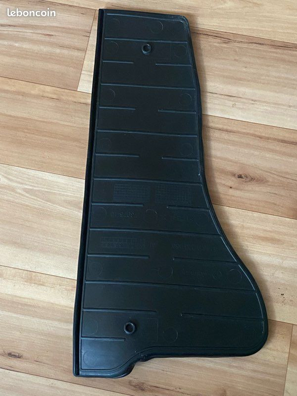 Tapis boite à gants Bmw F20 serie 1 (image 2)