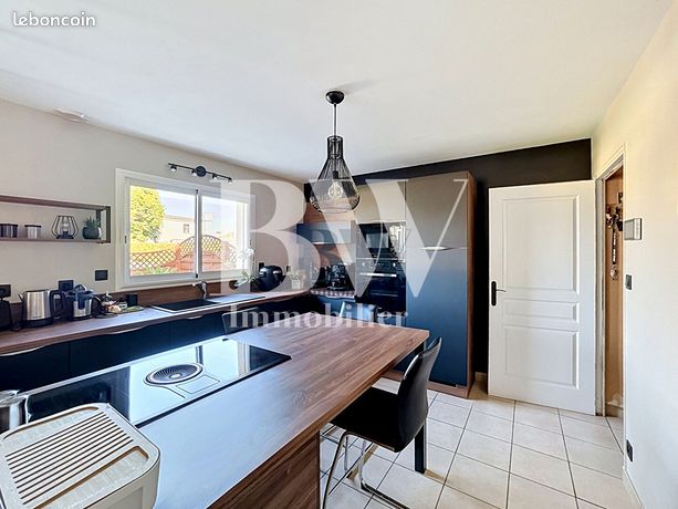 Maison 8 pièces 150 m²