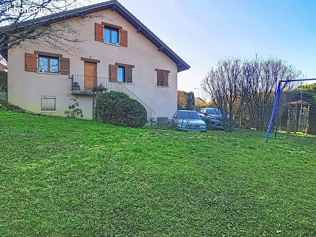 Maison 8 pièces 134 m² · à Bons-en-Chablais · 134 m² · 480 000 €
