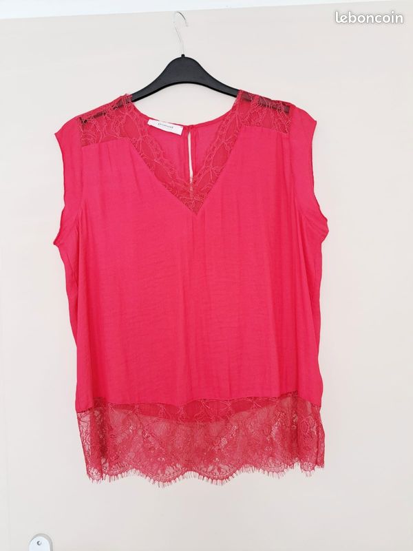 fuchsia top dentelle rose