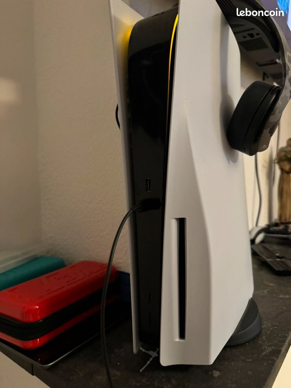 PlayStation 5 (image 1)