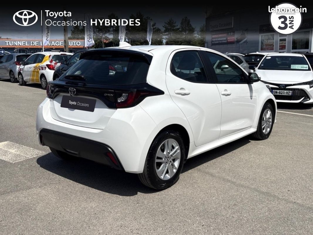 Toyota Yaris 116h Dynamic Business 5p MC24 (image 5)