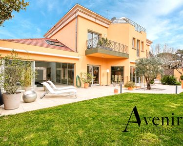 Maison 1 695 000 € - 432 m²