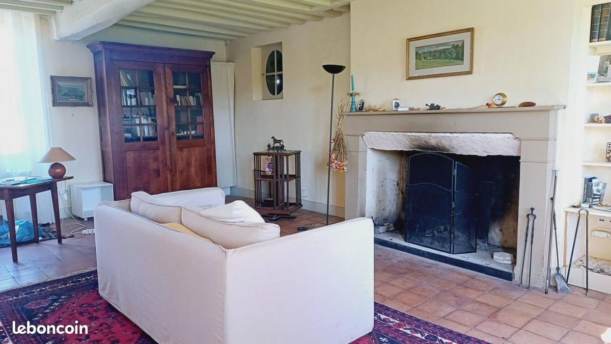 Maison 9 pièces 243 m² · à Cuts · 243 m² · 340 800 €