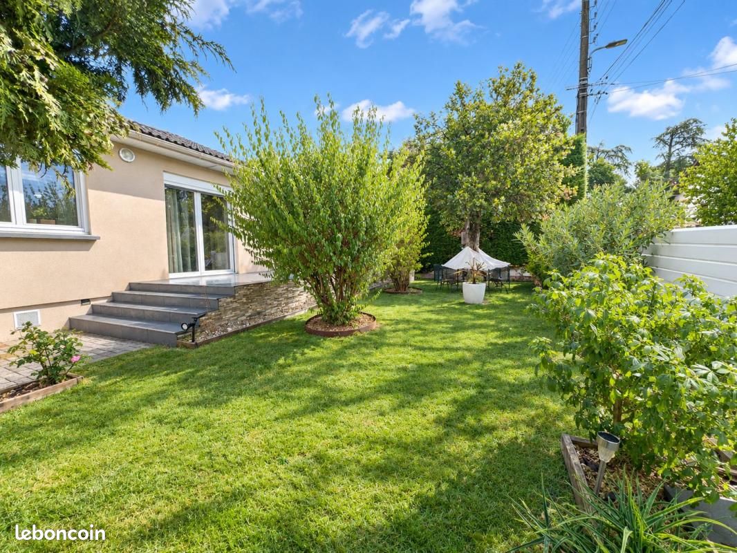 Maison 3 pièces 67 m² · à Vindry-sur-Turdine · 67 m² · 299 000 €