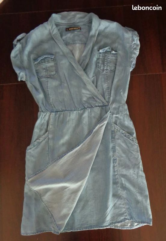 Robe légère BISOU D'EVE taille 40/42 Vêtements