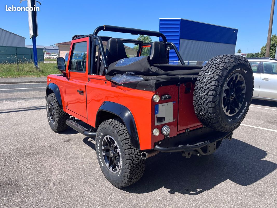 LAND ROVER DEFENDER 3.5 V8 Bache 133cv (image 26)