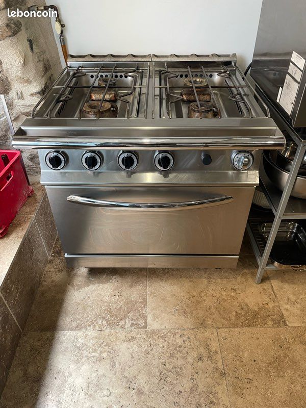 Piano de cuisson gaz professionnel (image 1)