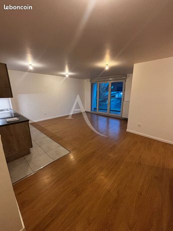 Appartement a louer combs-la-ville - 3 pièce(s) - 64 m2 - Surfyn