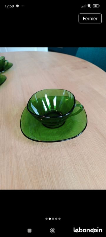 Lot De 6 Tasses Et Sous-tasses En Verre Vert Vintage La Bonne Arquebuse VERECO - Jamais Servi