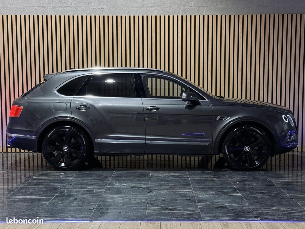 Bentley bentayga 6.0 w12 608 ligne akrapovic etat neuf suivi complet bentley immat france (image 13)