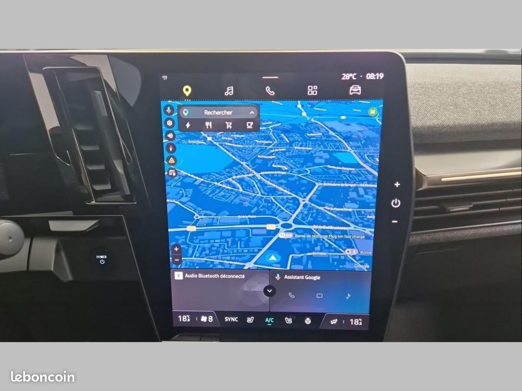 Renault Mégane E-TECH EV60 220 ch super charge Techno (image 15)