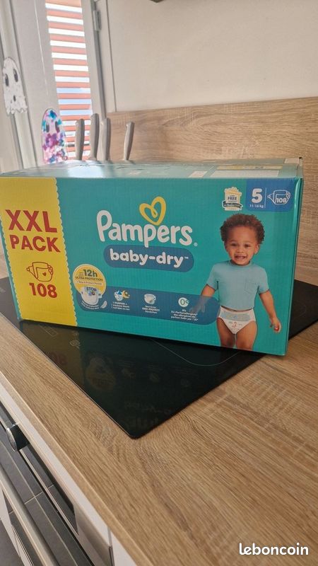 Pack xxl 108 couches pampers taille baby-dry neuf Équipement bébé