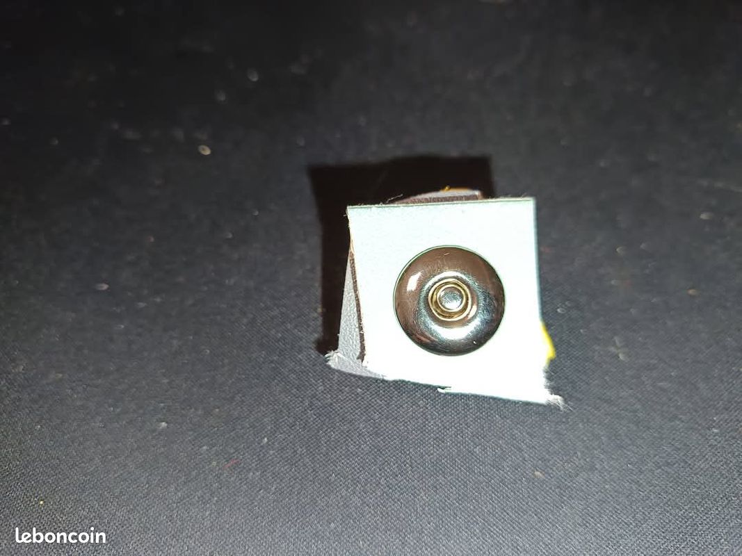Boutons pression la caverne d Ali baba 35150 brie (image 3)