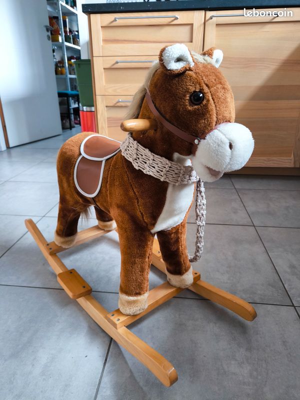 FINOOS Pony Ride – Cheval à Bascule En Peluche Sur Roues, Poney Inline, Brun, Taille Small (3-6 Ans), Jouet 2 En 1 Équitation Et Sport, Siège Confortable