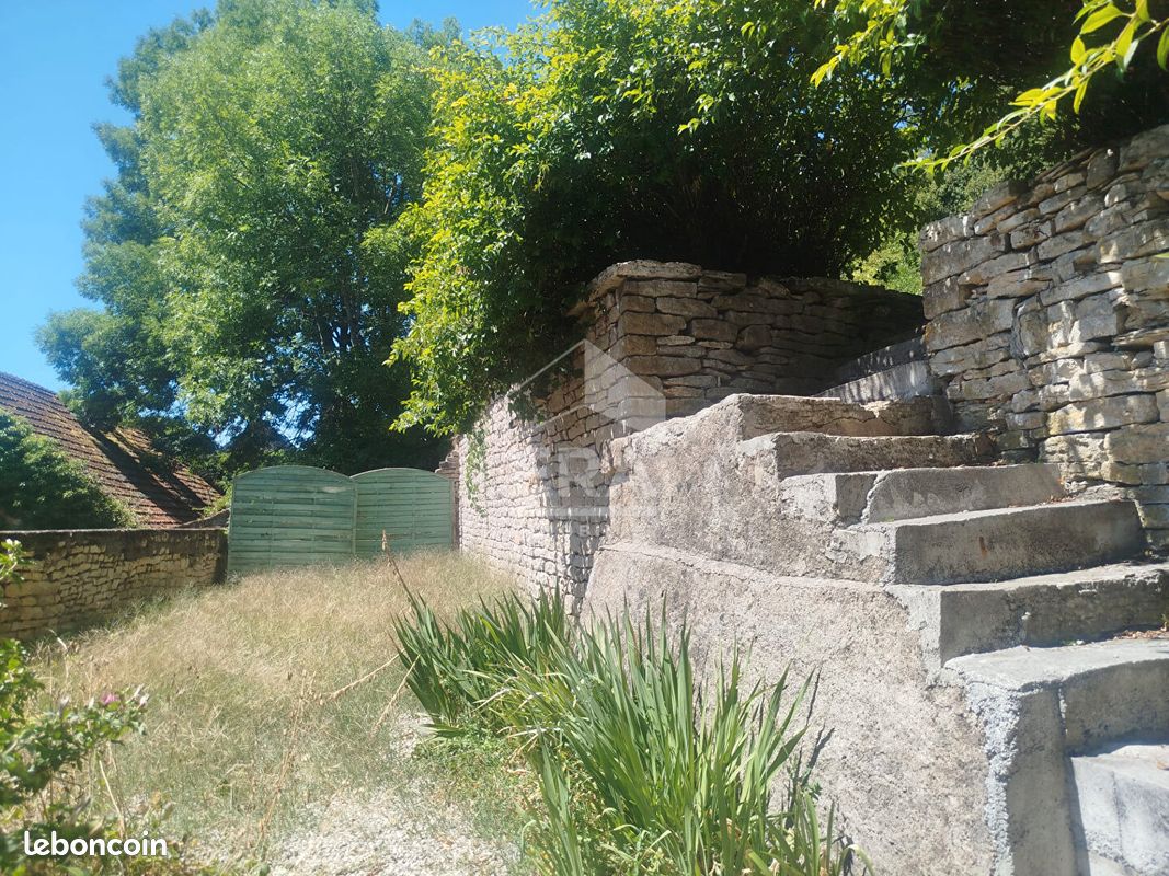 Appartement 4 pièces 90 m² · à Port-sur-Saône · 90 m² · 80 000 €