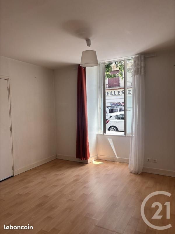 Studio 1 pièce 32 m² (image 2)