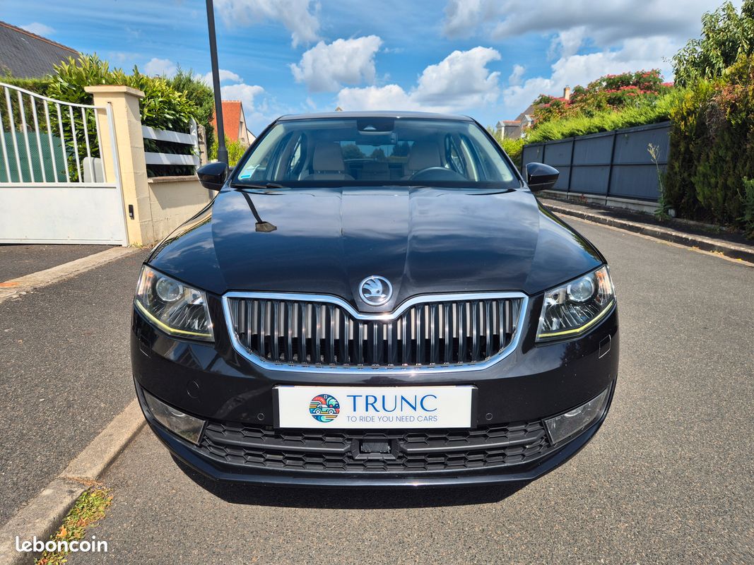 Skoda Octavia 2.0 TDI 150 Elegance - Xénons - Intérieur beige - Kit distri OK (image 9)