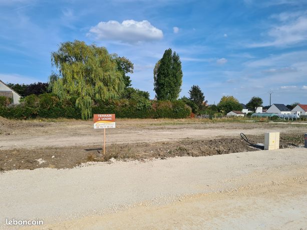 À Vendre : Terrain Viabilisé de 601 m² à Saint-Ay (45)