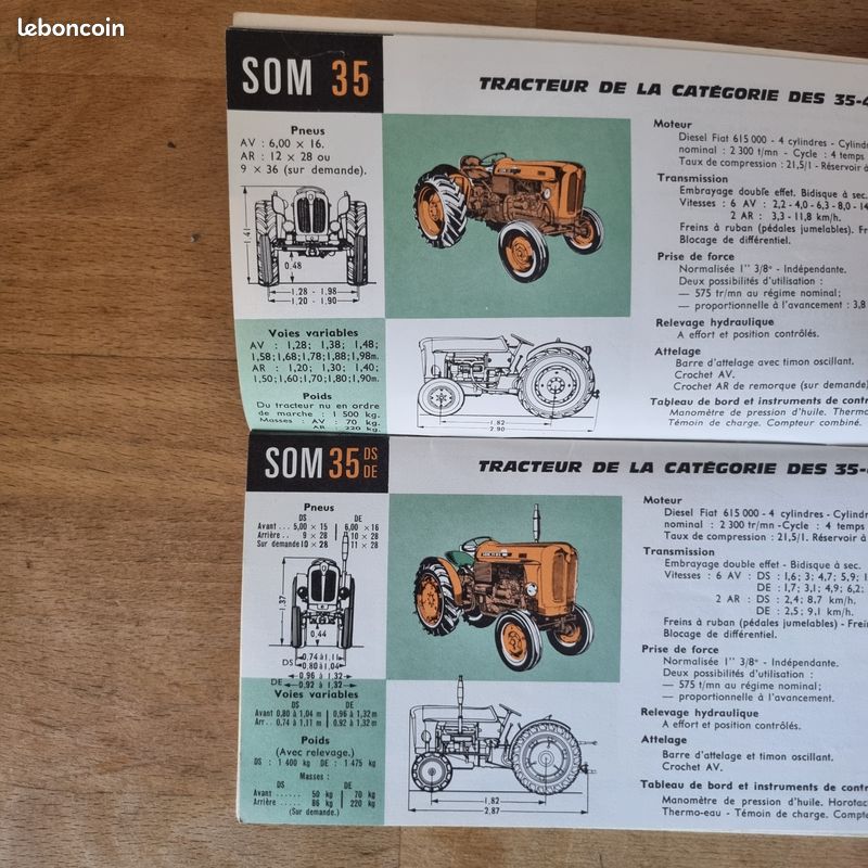 DEPLIANT PUBLICITAIRE & EQUIPEMENTS DES TRACTEURS RENAULT " années 50