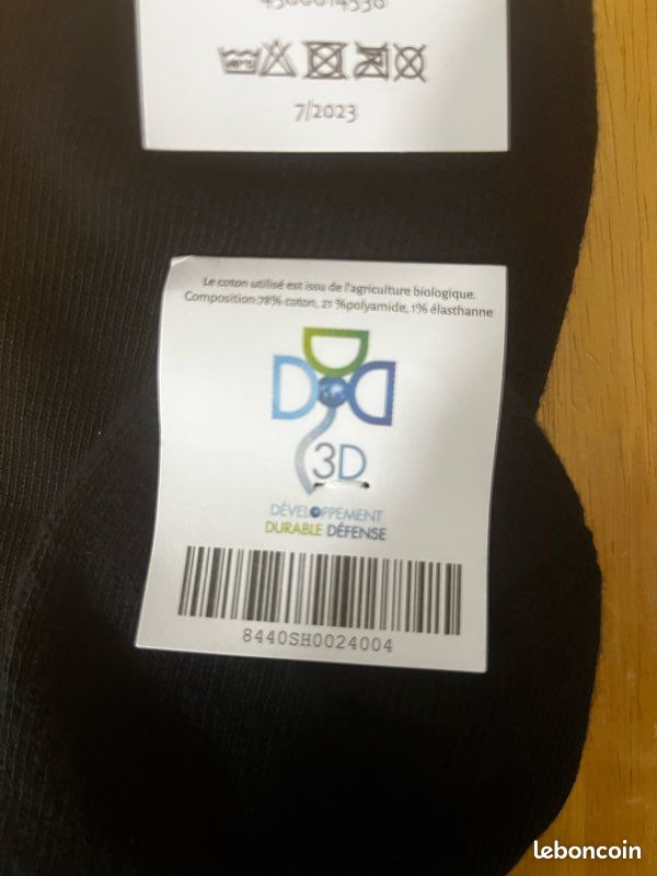 Chaussettes neuves noires 44/46 (2 paires) (image 3)