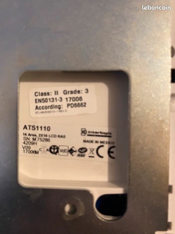 Clavier en très bon état. Compatible avec les centrales Aritech Master et Advanced (image 2)