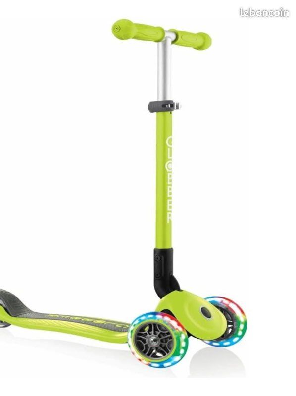 Trotinette Globber 3 roues Primo lights pliable (image 2)