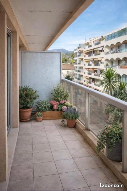 Appartement 2 pièces 40 m² · à Cagnes-sur-Mer · 40 m² · 950 €/mois
