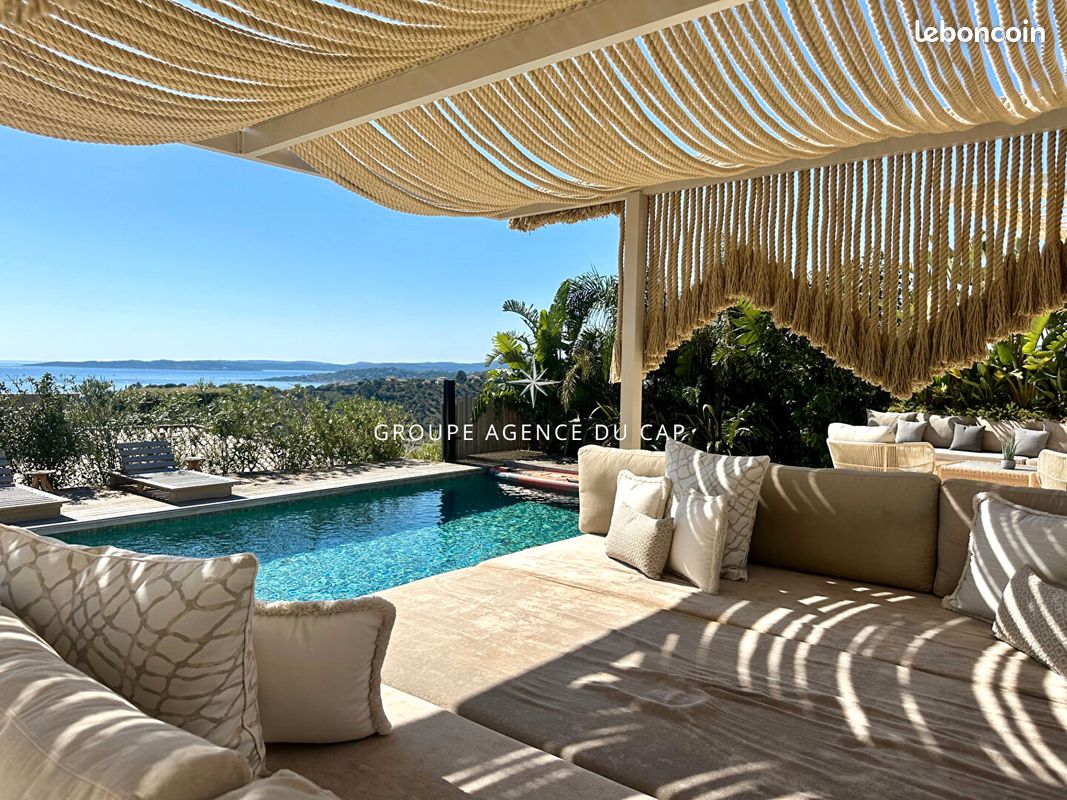 Maison 9 pièces 420 m² · à Roquebrune-sur-Argens · 420 m² · 3 990 000 €
