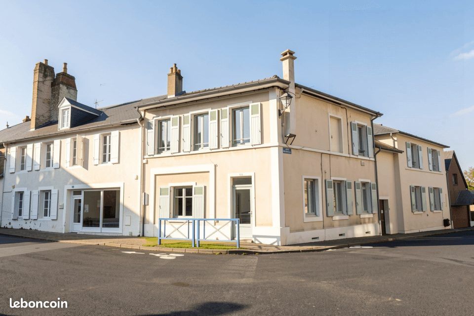 Immeuble 270 m² · à Decize · 270 m² · 180 000 €