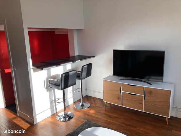 Appartement 2/3 pièces 36 M2 meublé quartier Mont Valérien