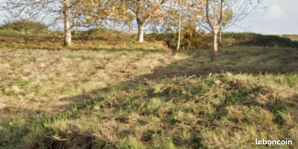 Terrain 13000 m² · à Coudray · 59 950 €