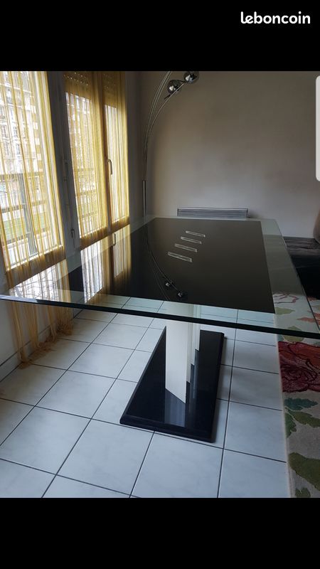 Table en verre (image 3)