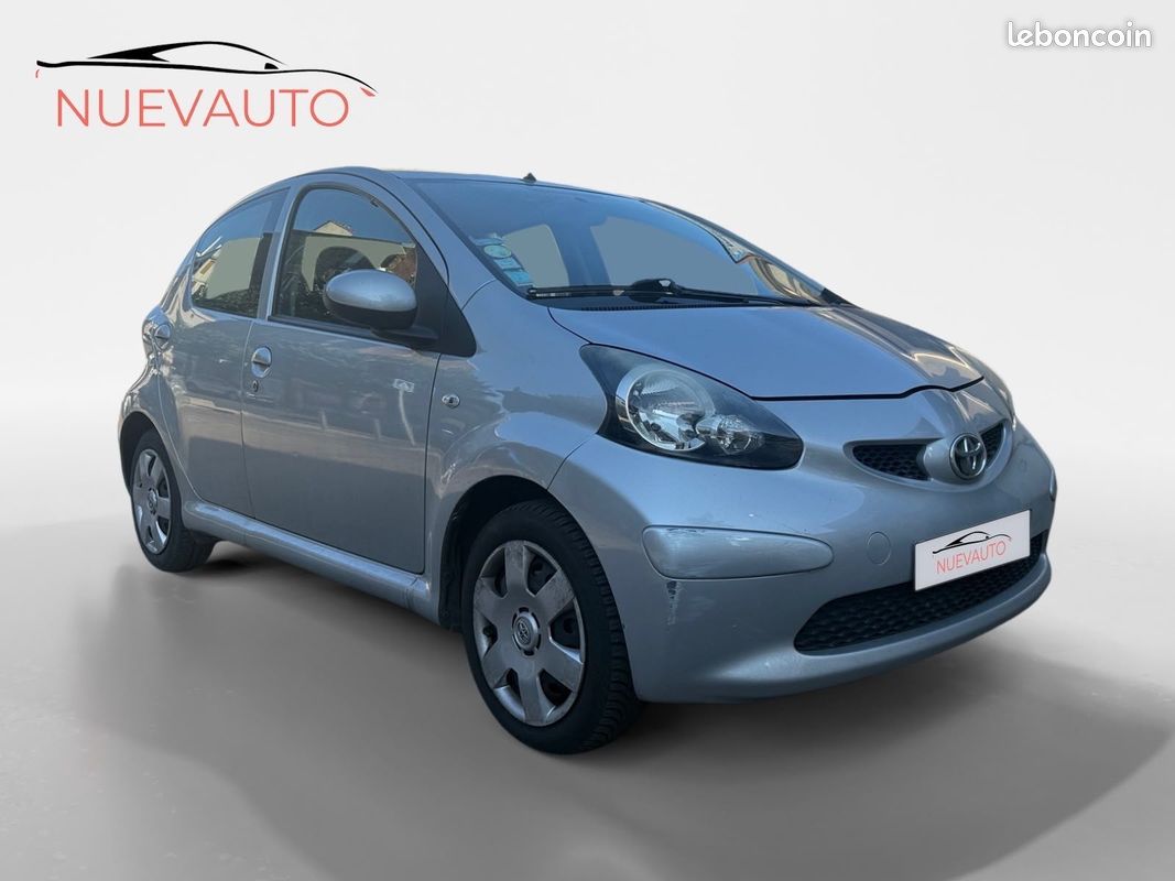 TOYOTA AYGO 1.0i (image 8)