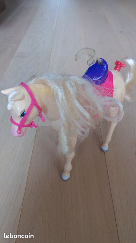 Cheval barbie electronique (image 1)