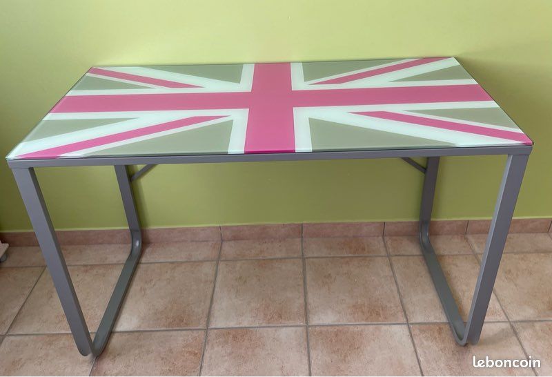 Bureau et chaises pour fille (image 2)