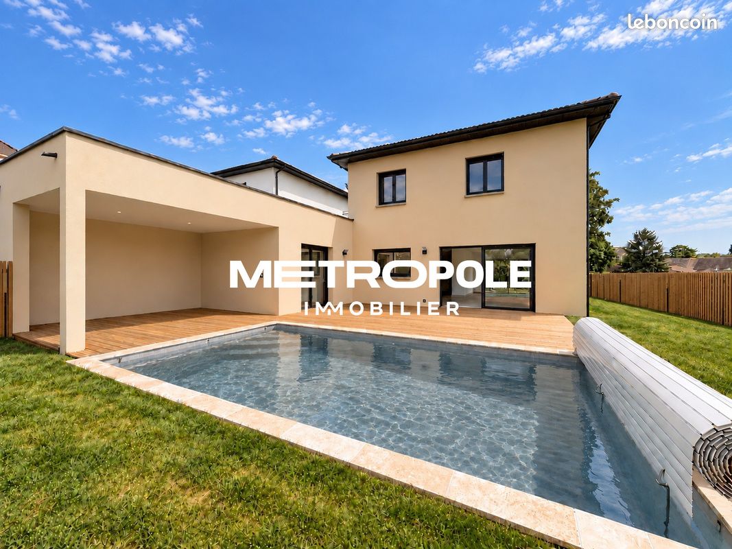 Maison 5 pièces 141 m² · à Bourgoin-Jallieu · 141 m² · 479 000 €