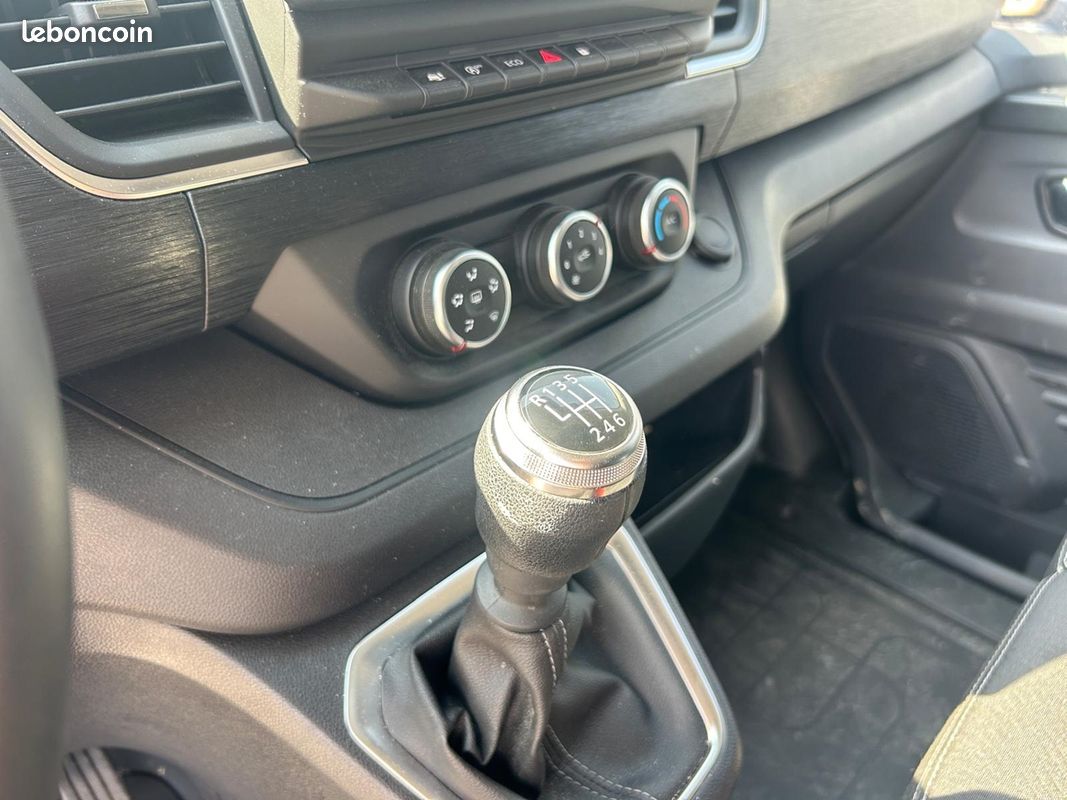 Nissan PRIMASTAR FG L1H1 2T8 2.0 DCI 130CH N-CONNECTA EURO6E (image 18)