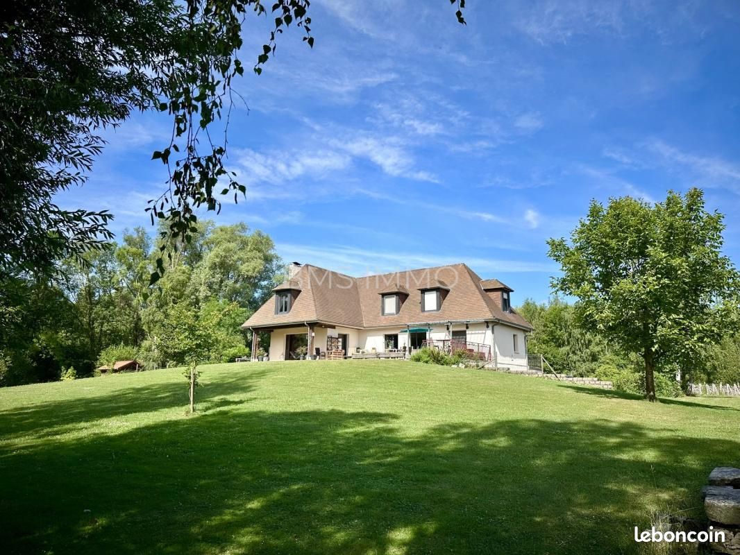 Maison 5 pièces 180 m² · à Roost-Warendin · 180 m² · 470 000 €