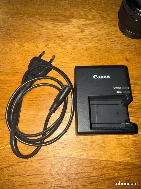 Appareil photo canon 2000D (image 8)