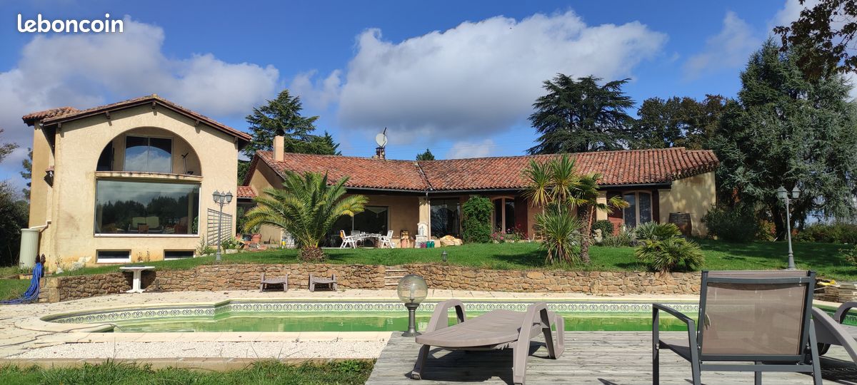 Maison 8 pièces 320 m² · à Eauze · 320 m² · 425 000 €