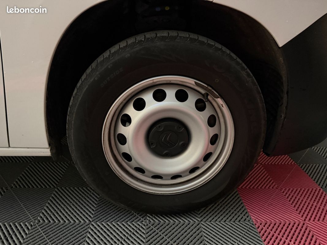 CITROEN BERLINGO Taille XL BlueHDi 130 SS BVM6 Feel (image 10)