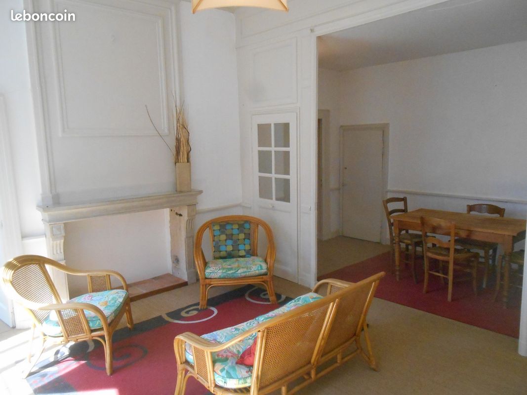 Appartement 2 pièces 42 m² · à Moulins · 42 m² · 436 €
