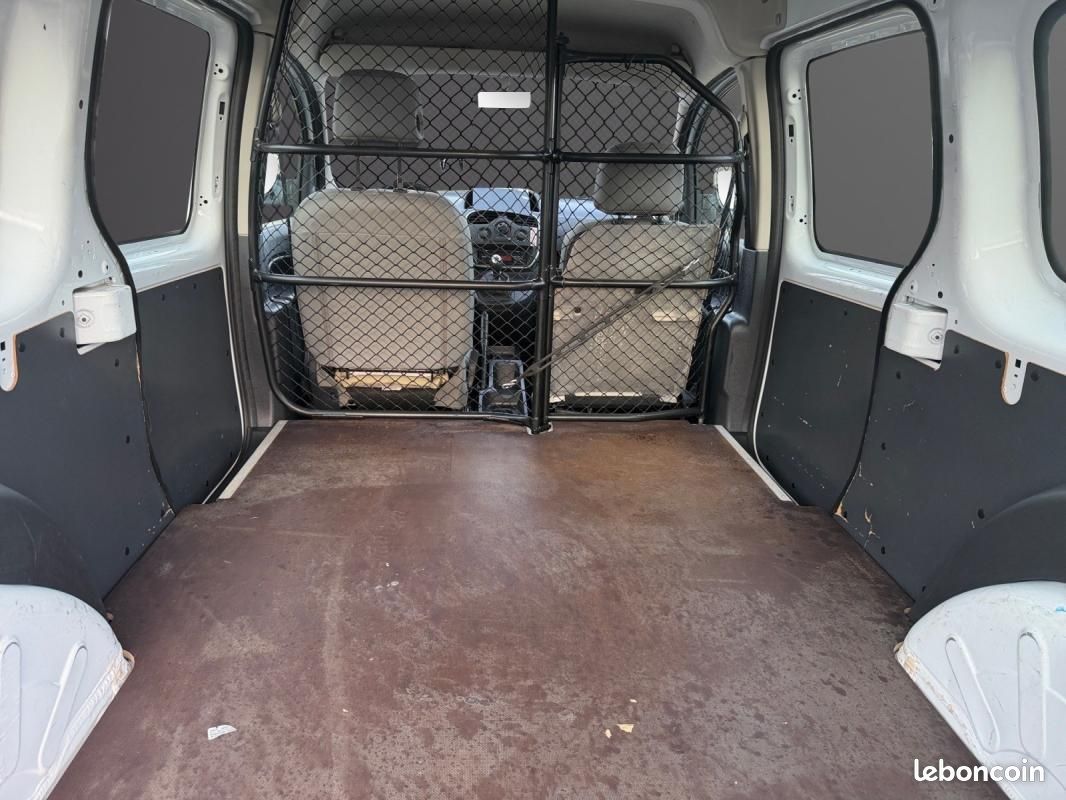 Renault Kangoo Express GRAND VOLUME BLUE DCI 95 CONFORT 1ere main tva recuperable entretien conce... (image 16)