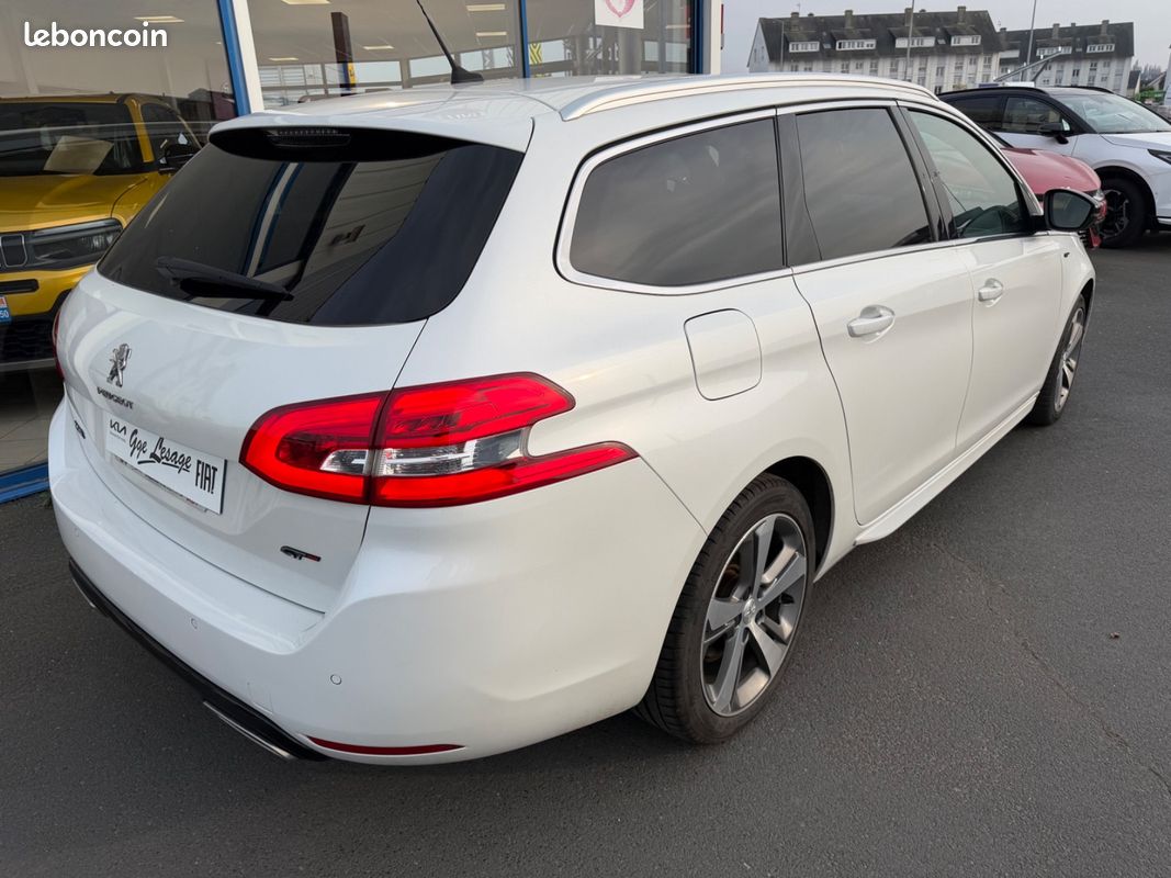 Peugeot 308 SW HDI 130 CH EAT8 GT GT (image 6)