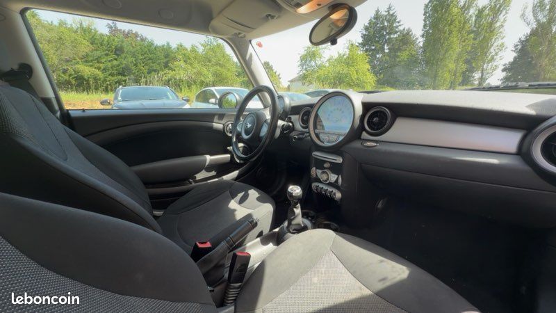 Mini Cooper One 1.4i 95Ch (image 3)