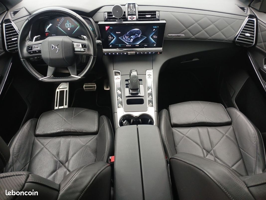 DS DS7 CROSSBACK Hybride E-Tense 300 EAT8 4x4 Rivoli GARANTIE 12 MOIS (image 2)