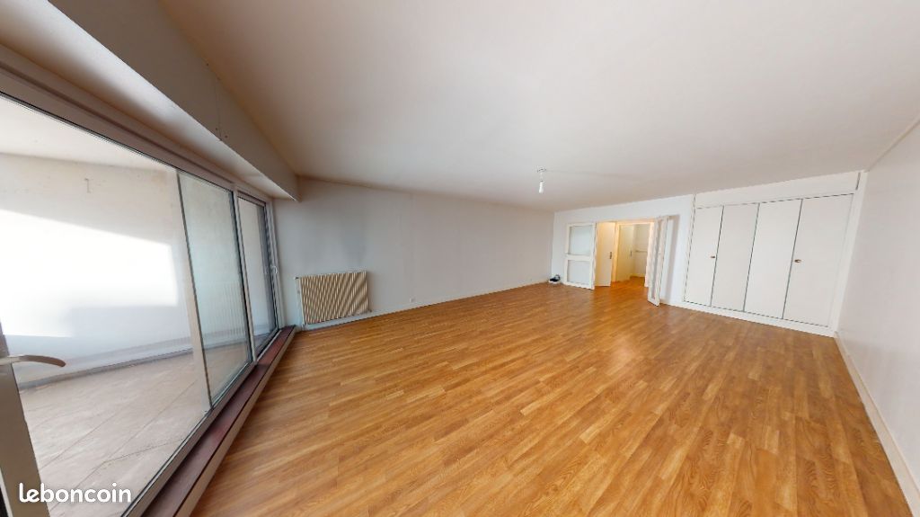 Appartement 2 pièces 81 m² - Bordeaux 33000 (image principale 0)