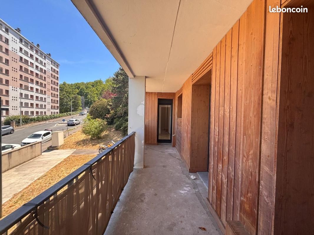 Appartement 4 pièces 76 m² · à Lyon · 76 m² · 1 041 €