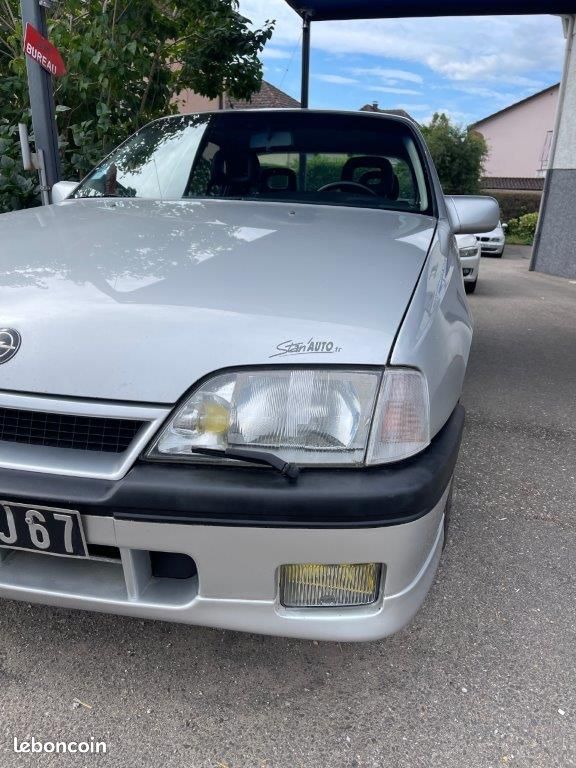 OPEL Omega 3.0 24V 204cv (image 6)